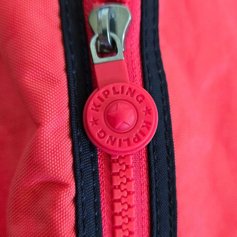 ✨️HP✨️ Kipling "Katina" Mini Barrel Bag👜 - NWT - Picture 13 of 16